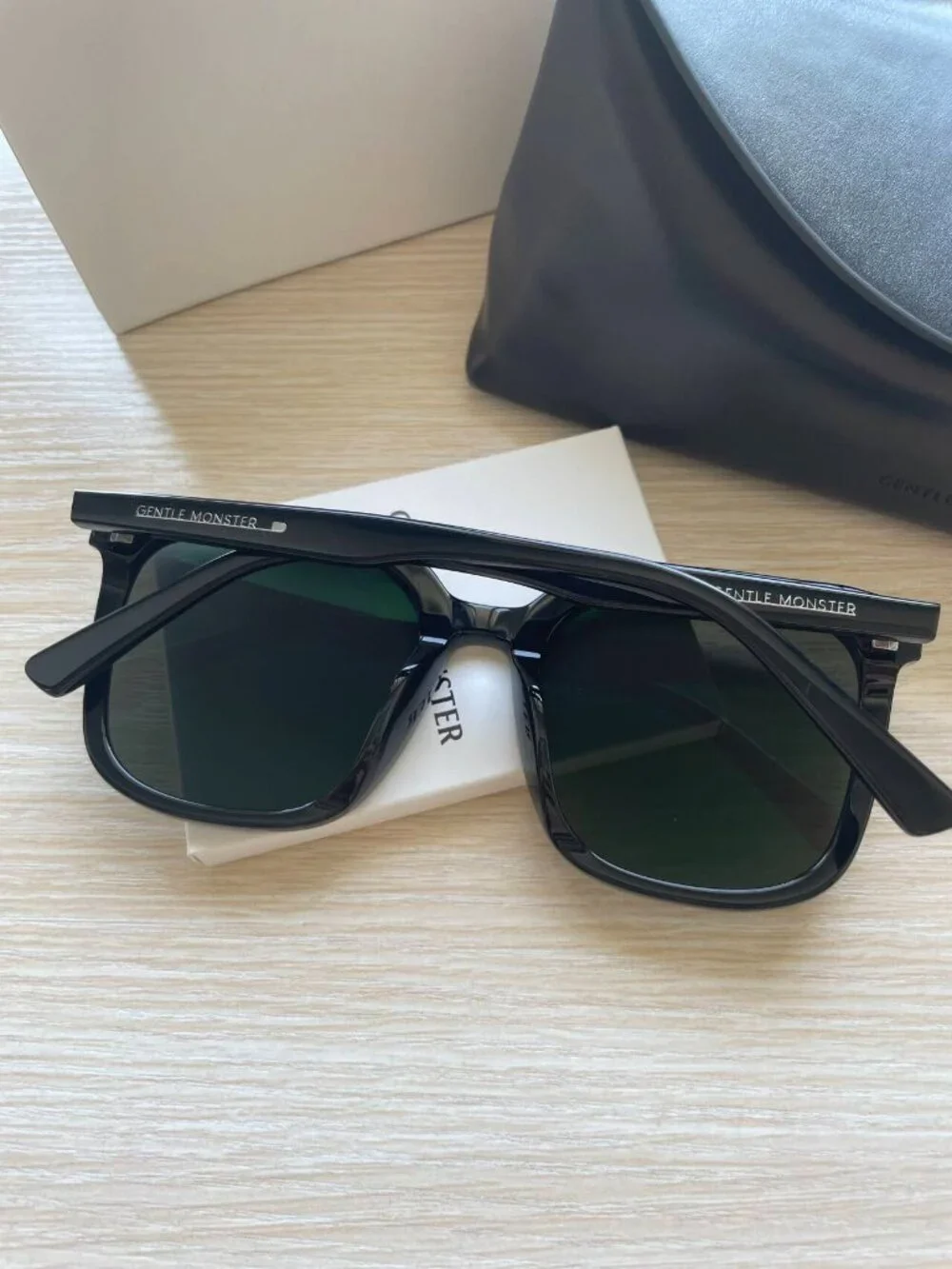 Gentle Monster FRIDA C1 Black Oversized Sunglasses